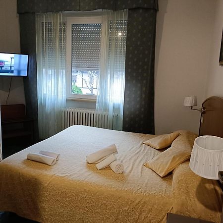 Hotel Domus Cesena Esterno foto