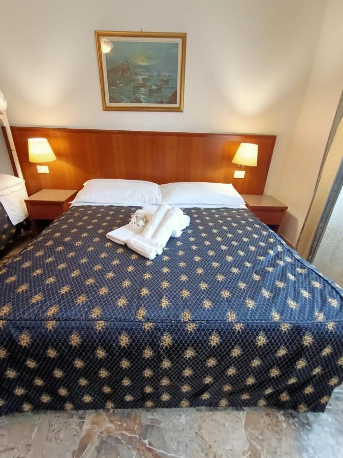 Hotel Domus Cesena Esterno foto
