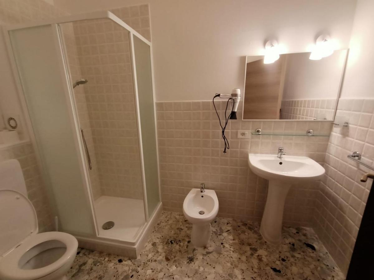 Hotel Domus Cesena Esterno foto