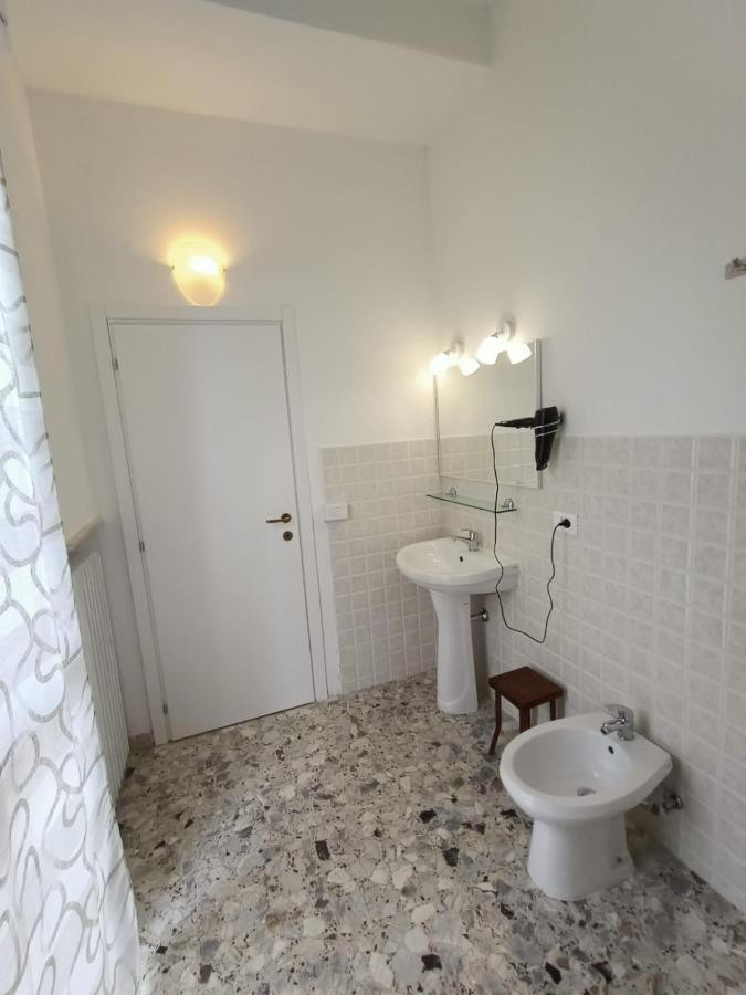 Hotel Domus Cesena Esterno foto