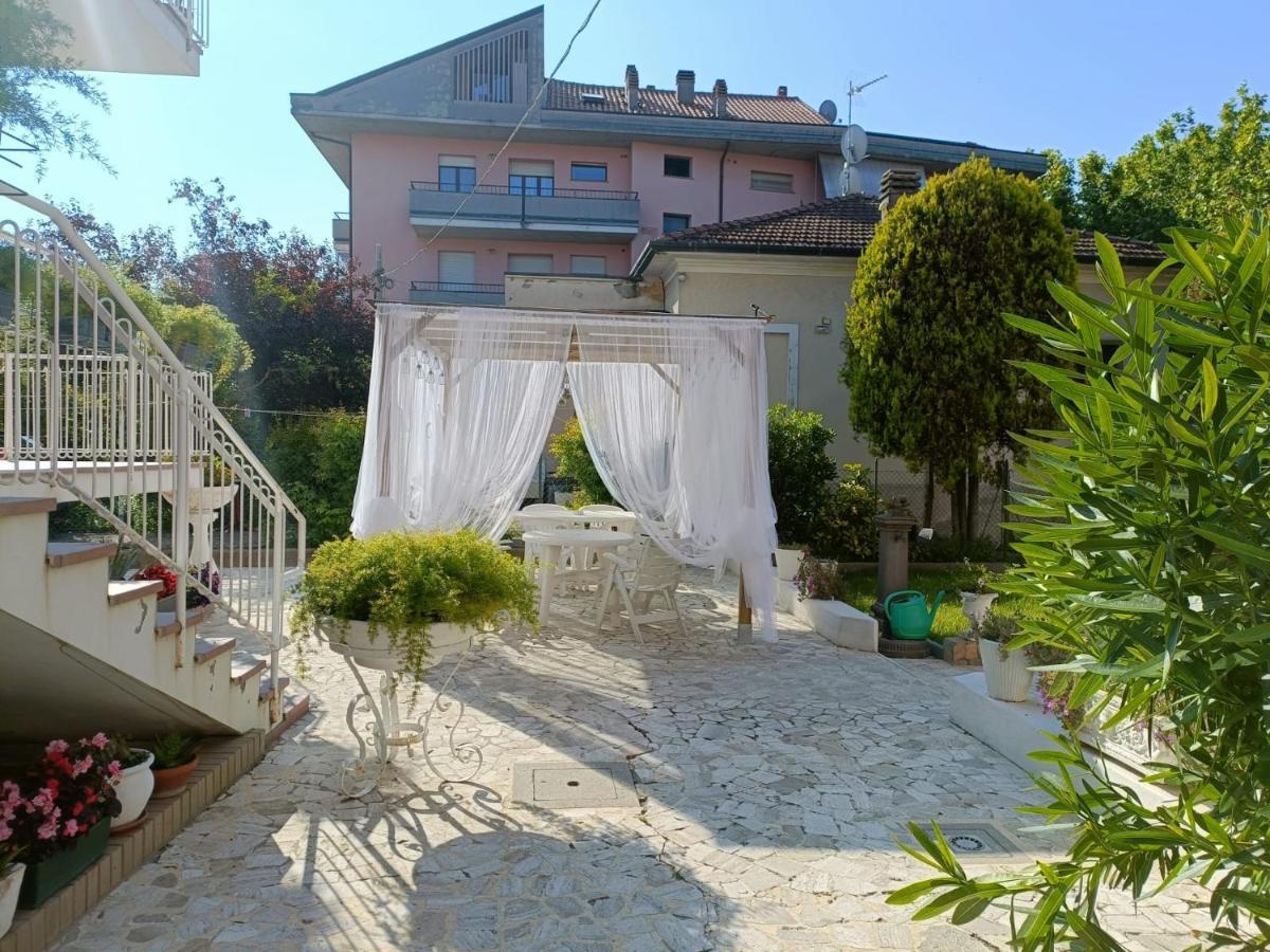 Hotel Domus Cesena Esterno foto