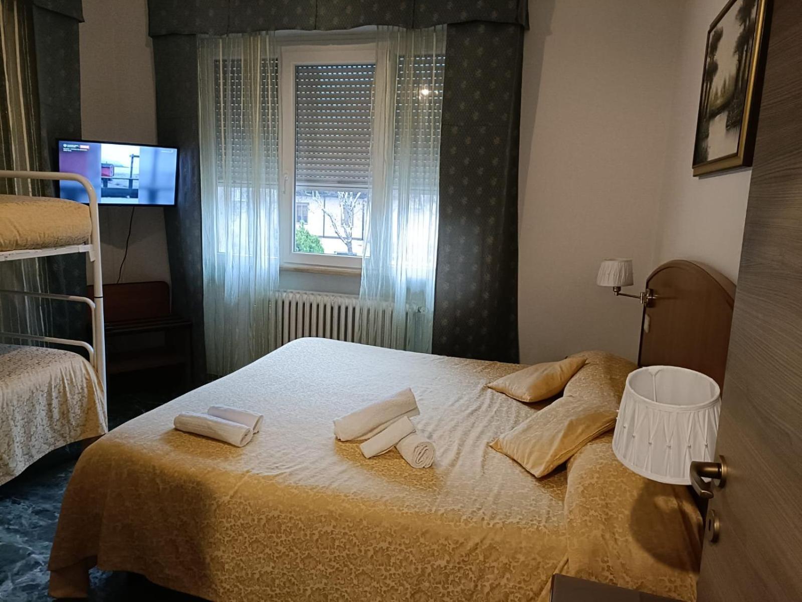 Hotel Domus Cesena Esterno foto
